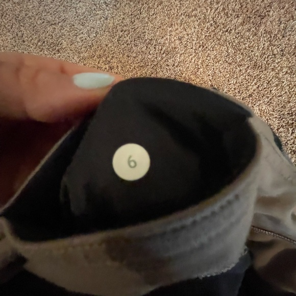 Lululemon Wunder Under Crop - Picture 4 of 4